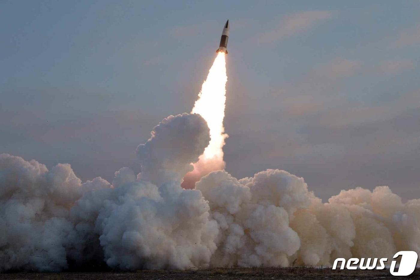 Footage of North Korea's ballistic missile launch / Rodong Sinmun