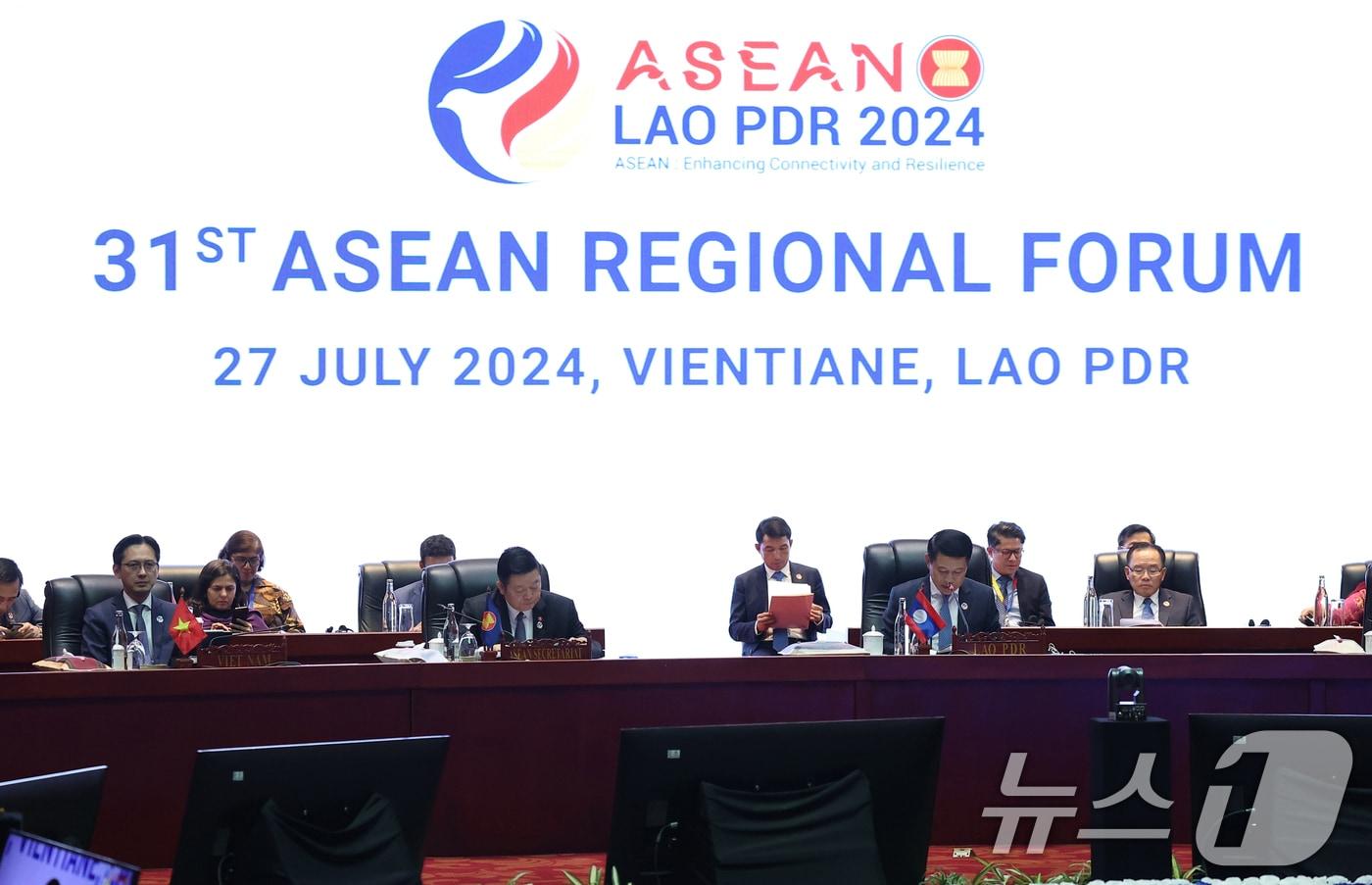 Foreign ministers at the ASEAN Regional Security Forum &#40;ARF&#41; in July last year.
