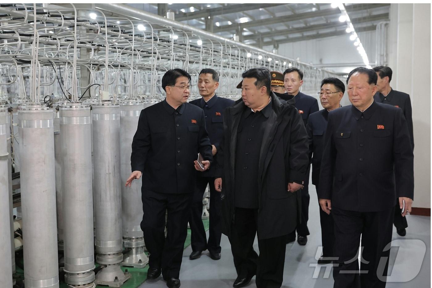 North Korean leader Kim Jong Un inspecting a nuclear material production facility and nuclear weapons research center / Rodong Sinmun