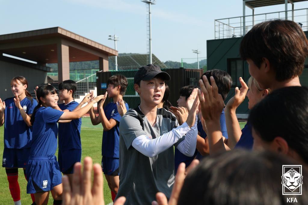 Coach Park Yun-jung of the Women&#39;s Under-19 National Team / Provided by Korea Football Association
