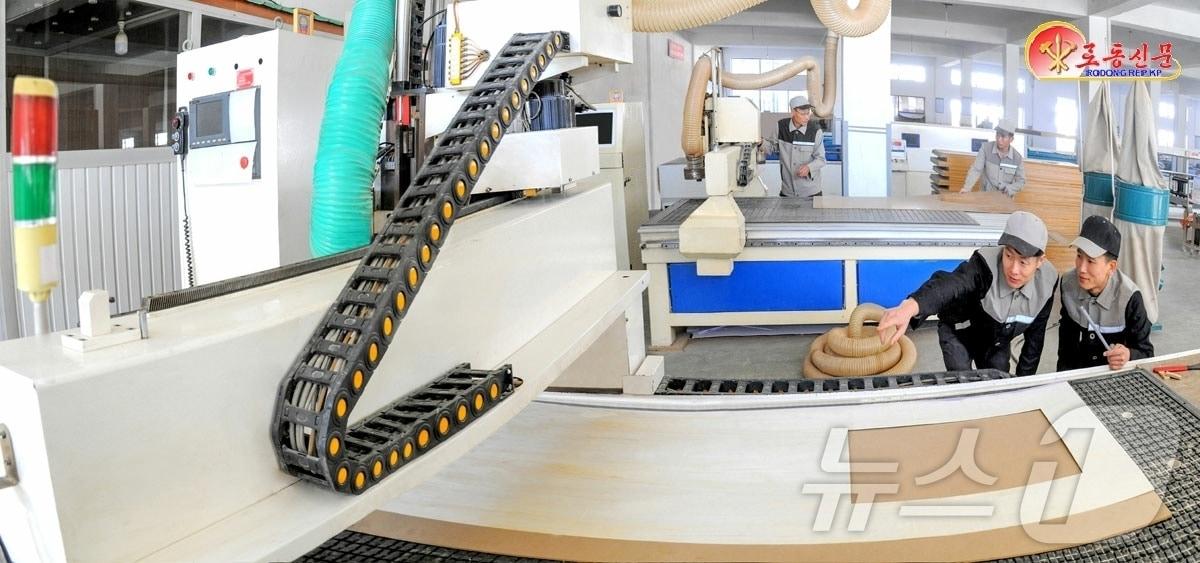 The Rodong Sinmun, the official newspaper of North Korea&#39;s Workers&#39; Party, highlighted the Pyongyang Woodworking Factory on Thursday, stating it is focusing efforts on producing building materials needed for residential construction sites / Rodong Sinmun