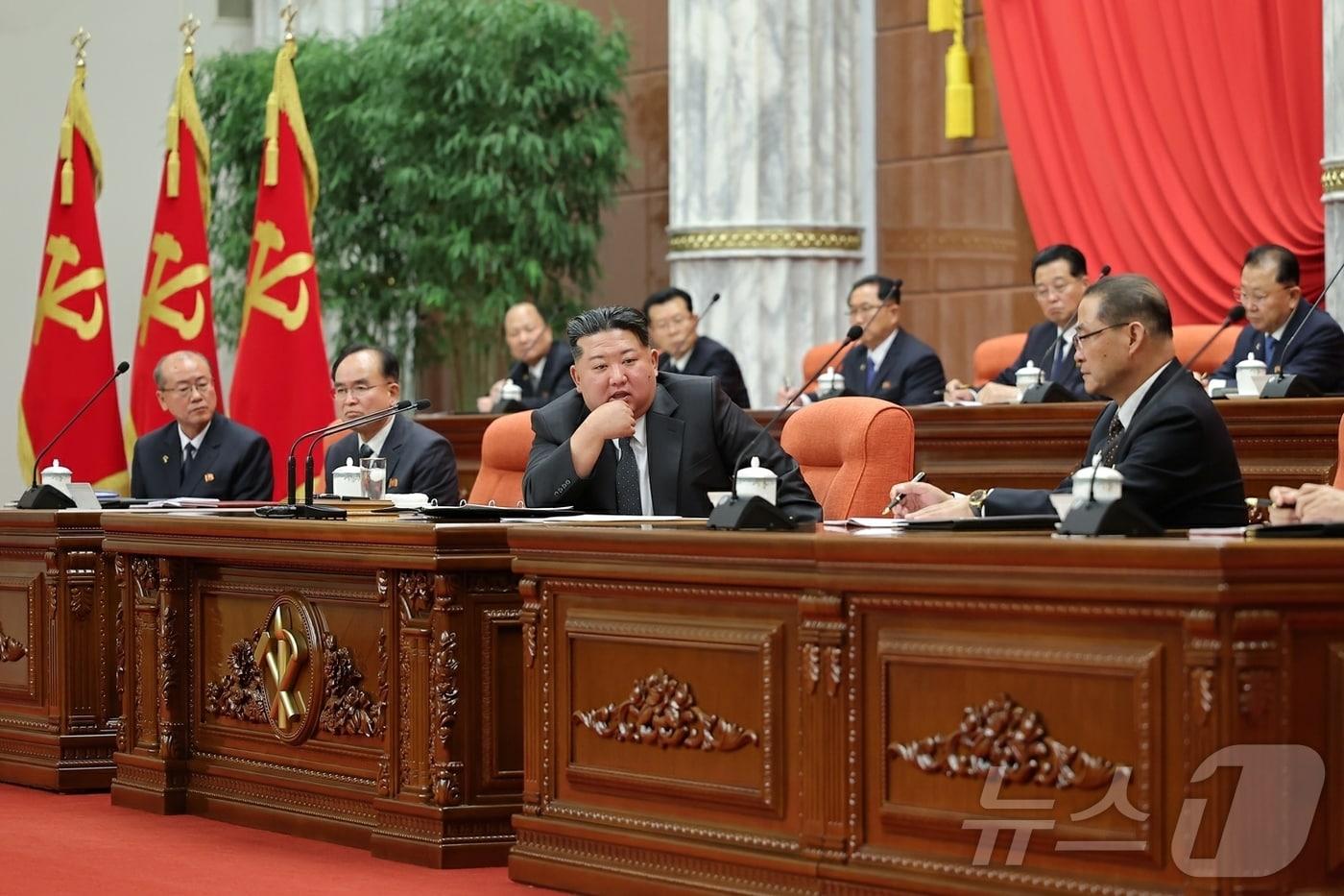The Rodong Sinmun, the official newspaper of North Korea&#39;s Workers&#39; Party, reported on Thursday that the second day of the 13th Plenary Meeting of the 8th Central Committee of the Party was held the previous day / Rodong Sinmun