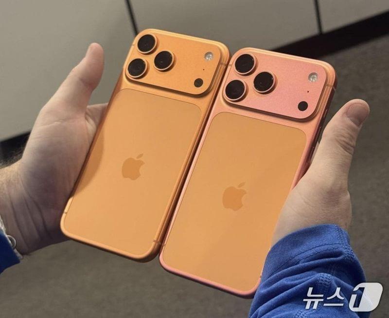 Orange iPhone 17 Pro units turning rose gold is occurring worldwide / Capture from Reddit