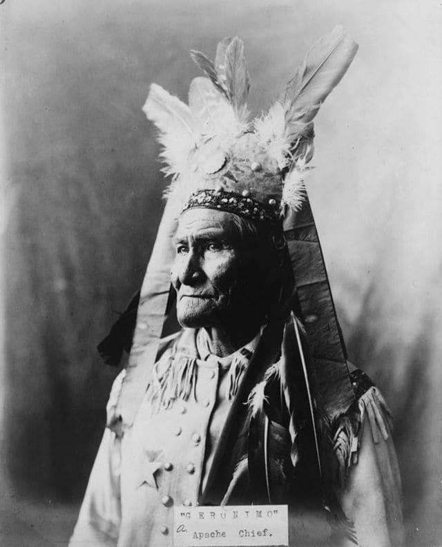 Oliver, Warren Mack, photographer&#40;1907&#41;, Public domain, via Wikimedia Commons