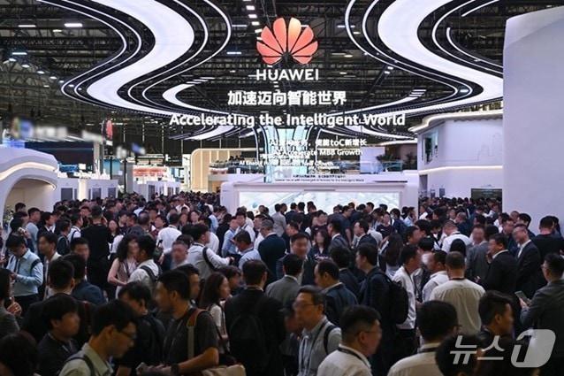 Huawei&#39;s booth at MWC Shanghai 2025 / Provided by Huawei