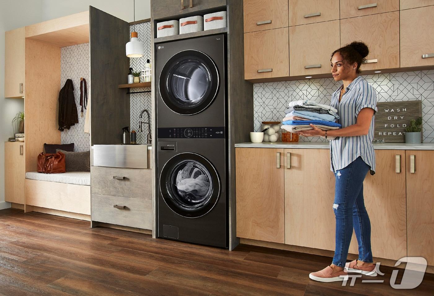 LG WashTower with differentiated AI Core Tech and outstanding ease of use / Photo courtesy of LG Electronics