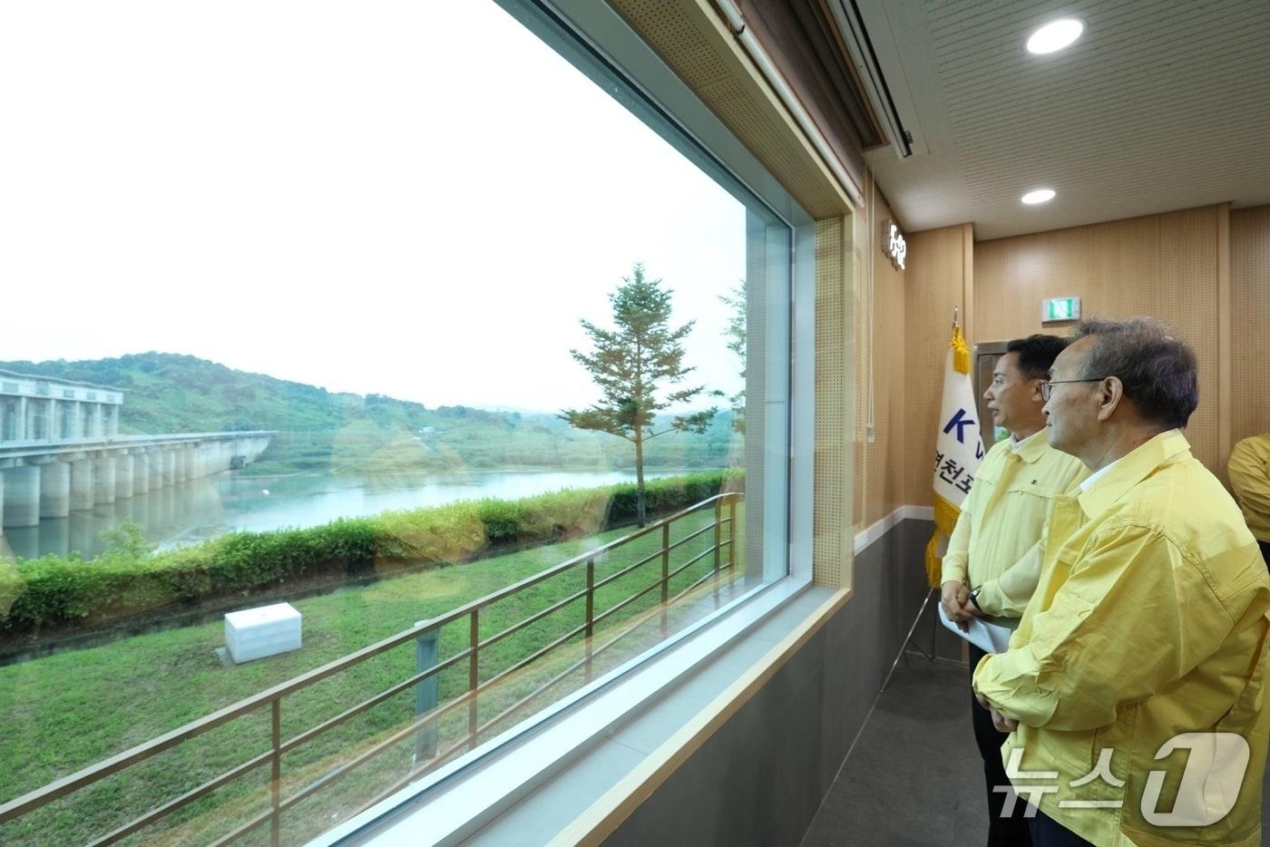 Vice Minister Kim Nam Jung of the Ministry of Unification visited the Imjin River basin and inspected the flood disaster response framework / Provided by the Ministry of Unification