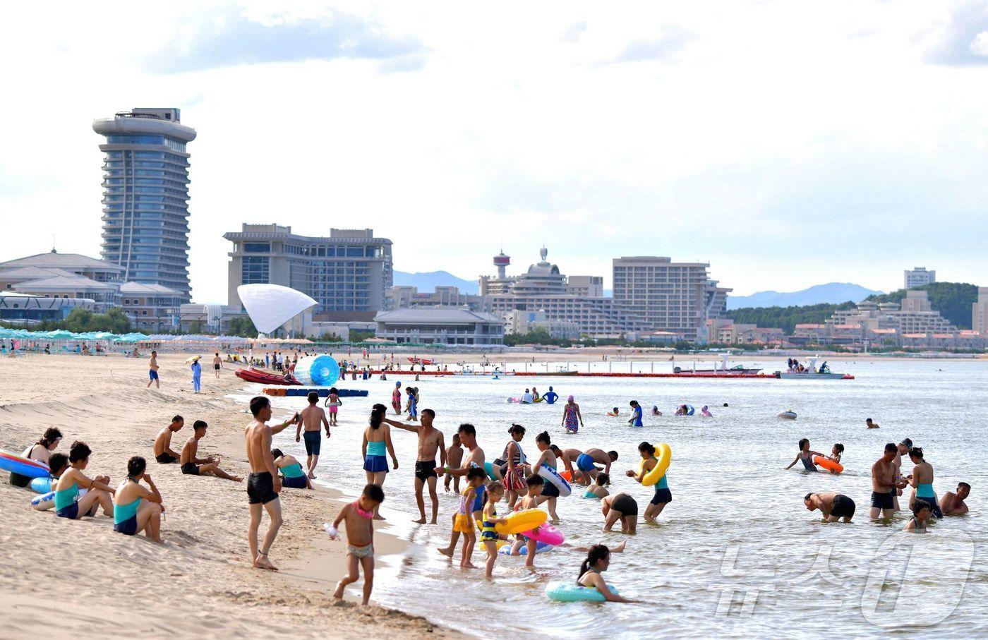 Wonsan Kalma Coastal Tourist Zone / Rodong Sinmun