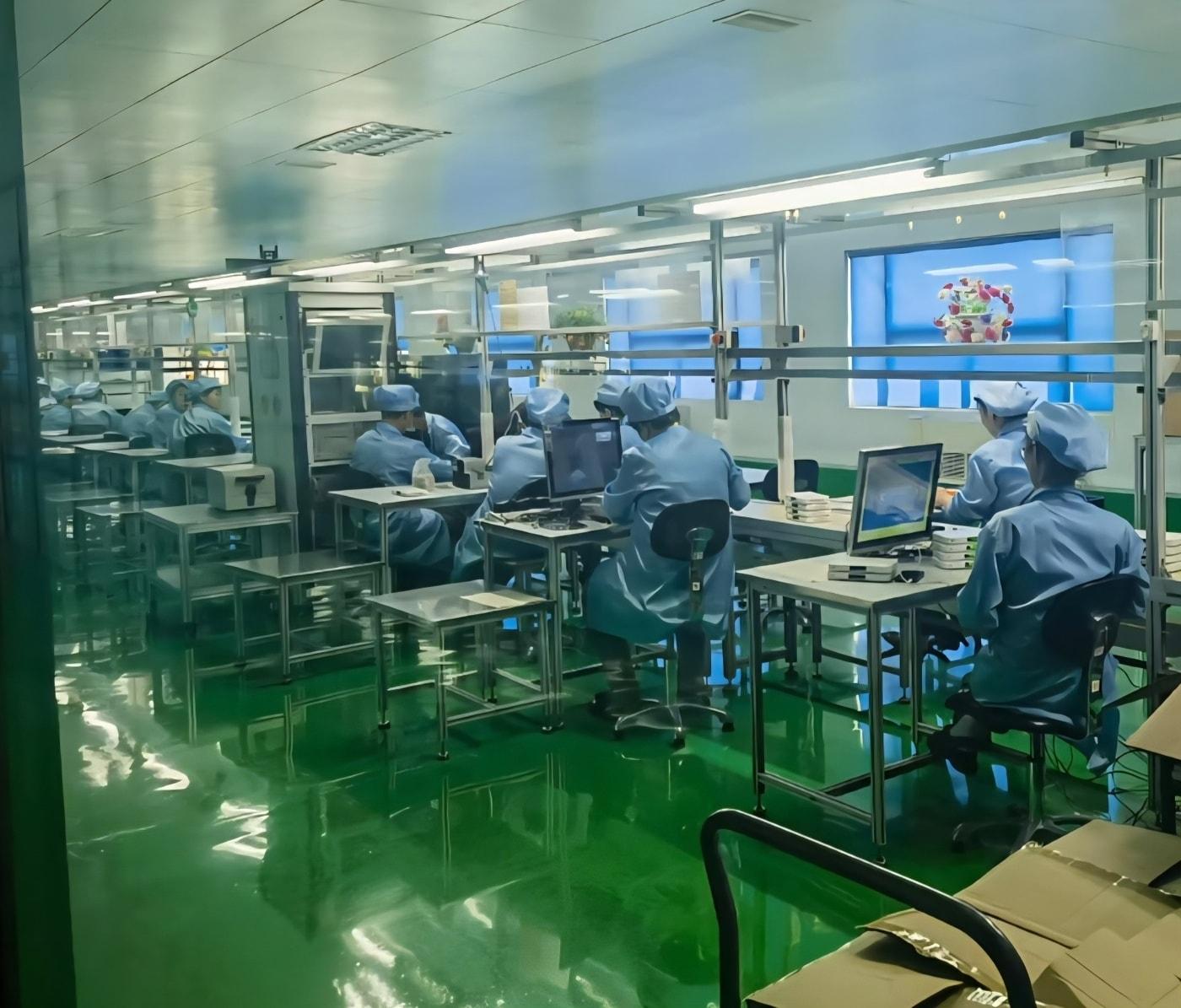 Interior photo of a North Korean mobile phone manufacturing factory visited by a Chinese businessman. &#40;Photo courtesy of Chinese social media Xiaohongshu&#41;