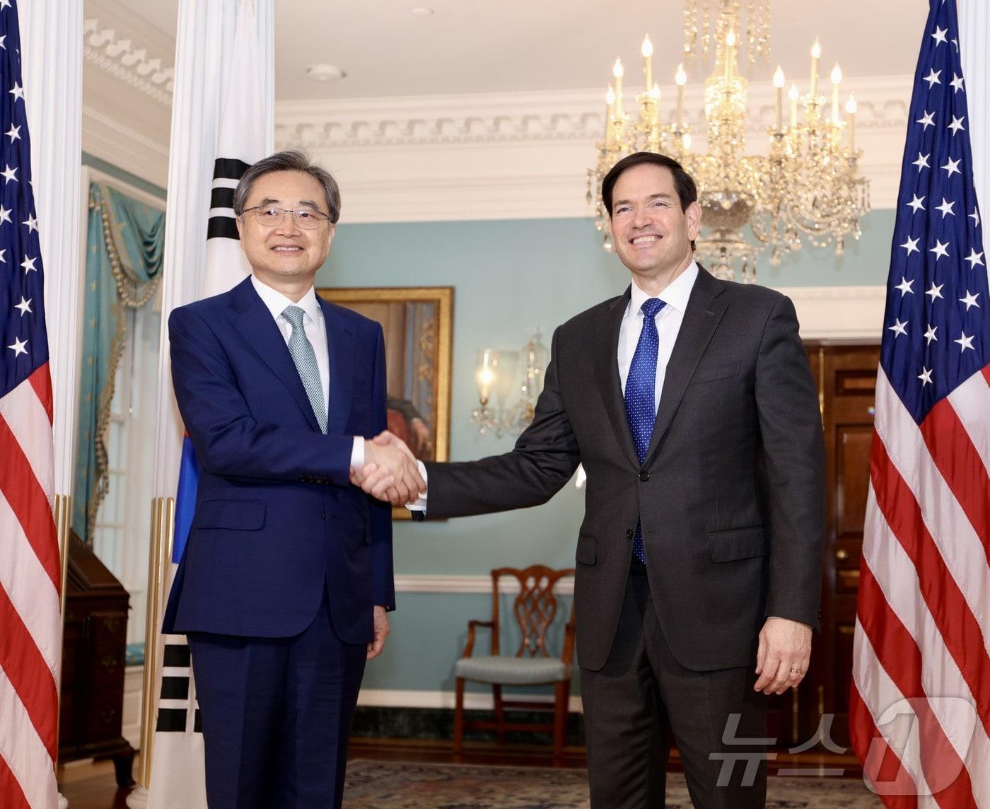 South Korean Foreign Minister Cho Hyun shakes hands with U.S. Secretary of State Marco Rubio at the State Department in Washington D.C. on Thursday. &#40;Photo courtesy of Washington correspondents&#41; © News1 Ryu Jungmin