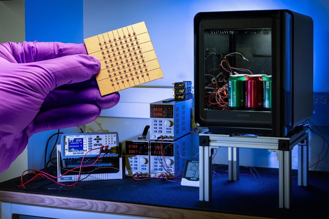 Nano-film Peltier device and high-performance Peltier refrigerator developed by Samsung Electronics and Johns Hopkins University research team &#40;Provided by Samsung Electronics&#41;. 2025.08.24