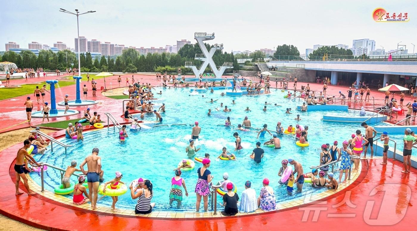 On August 3, Rodong Sinmun, the official newspaper of the Workers&#39; Party of Korea, introduced various water parks, including the Wonsan Kalma Coastal Tourist Area, saying that the people&#39;s joyful laughter echoes throughout the cultural recreation areas established under the party&#39;s benevolence / Rodong Sinmun