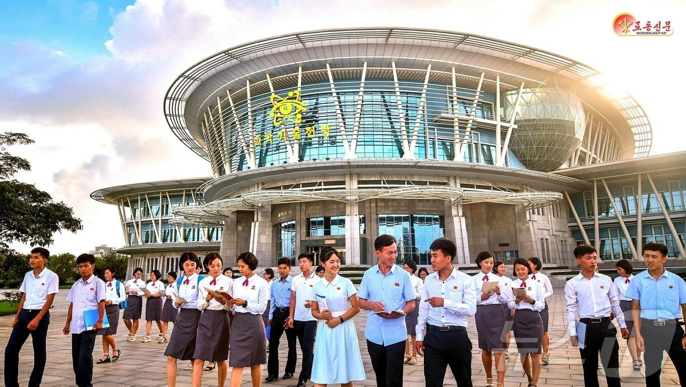 On Monday, the North Korean Workers&#39; Party newspaper Rodong Sinmun emphasized that making the entire population scientifically and technologically literate means turning all citizens into talented individuals with advanced scientific and technological knowledge and creative abilities / Rodong Sinmun