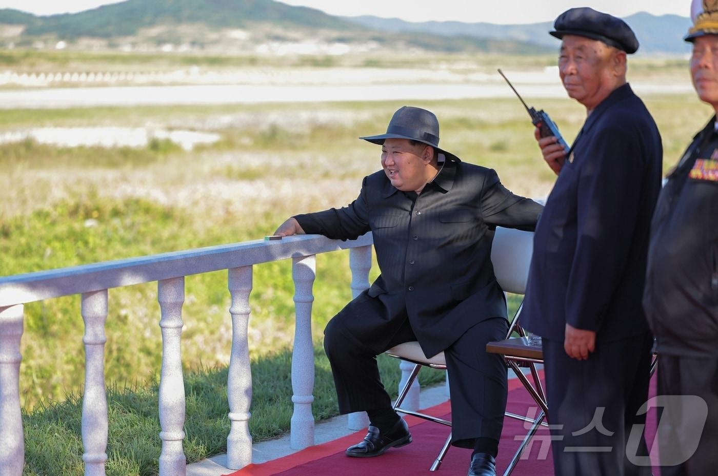 The Rodong Sinmun, the official newspaper of North Korea's Workers' Party, reported on September 19 that General Secretary Kim Jong Un visited a research institute and enterprise under the Unmanned Aerial Technology Consortium the previous day and guided the performance testing of unmanned armed equipment / Rodong Sinmun