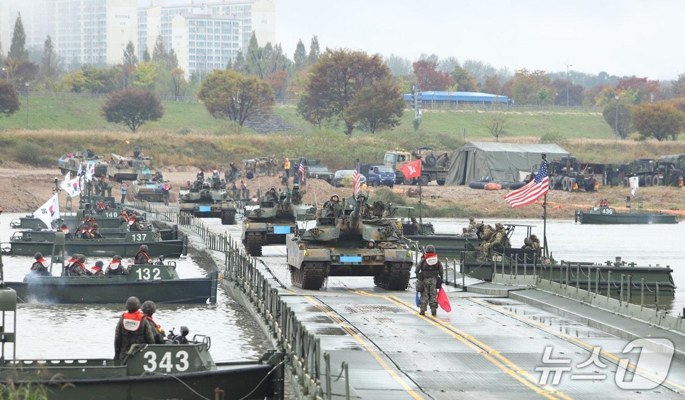 South Korea Army's VII Maneuver Corps will conduct a large-scale mechanized force live-action exercise from October 15 to 24 / Provided by the Army