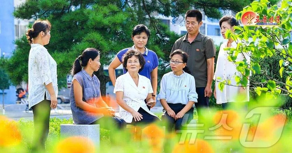 North Korea's Workers' Party organ, the Rodong Sinmun, stressed on Tuesday that the people must do a better job of serving the great land and dignified nation of Korea / Rodong Sinmun