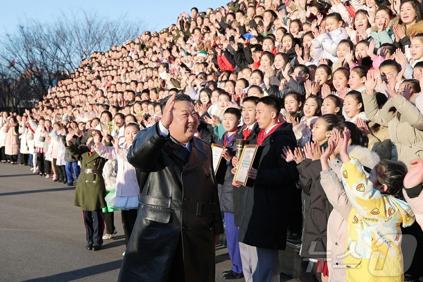The Rodong Sinmun, the official newspaper of North Korea's Workers' Party, reported on January 2 that the respected Father, Marshal Kim Jong Un, met with students and children participating in the 2026 New Year's performance on January 1 and warmly blessed them / Rodong Sinmun