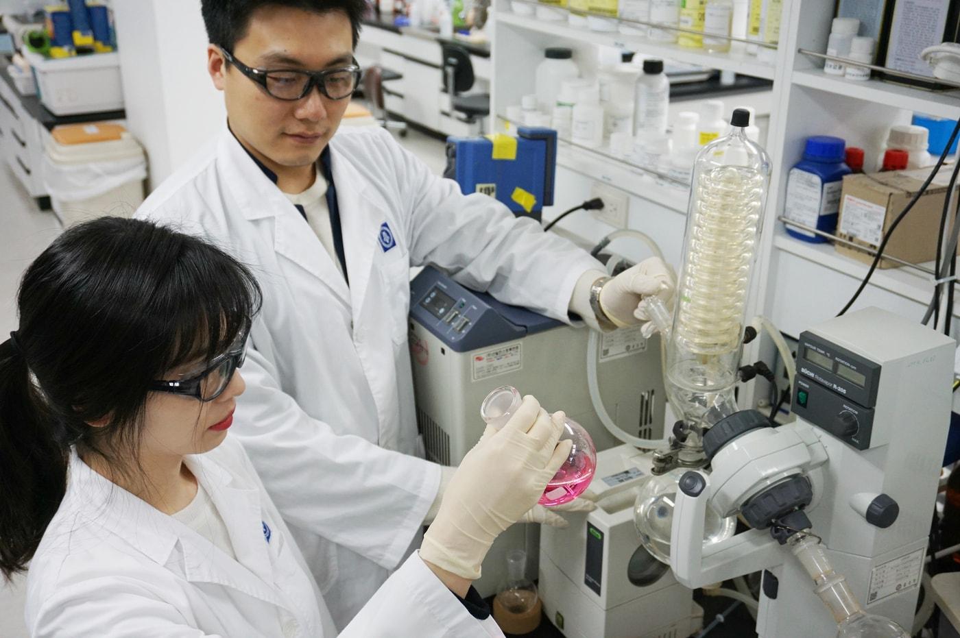 A CKD BiO researcher is conducting material analysis (Provided by CKD BiO) / News1