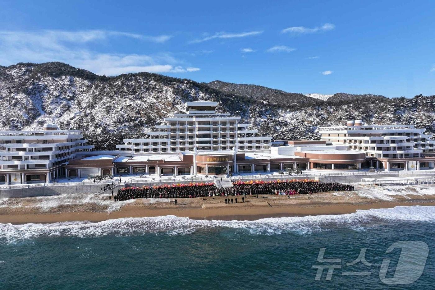 The Rodong Sinmun, the official newspaper of North Korea's Workers' Party, reported on Friday that the completion ceremony for the Yeomunjin Coastal Park District was held on Wednesday / Rodong Sinmun