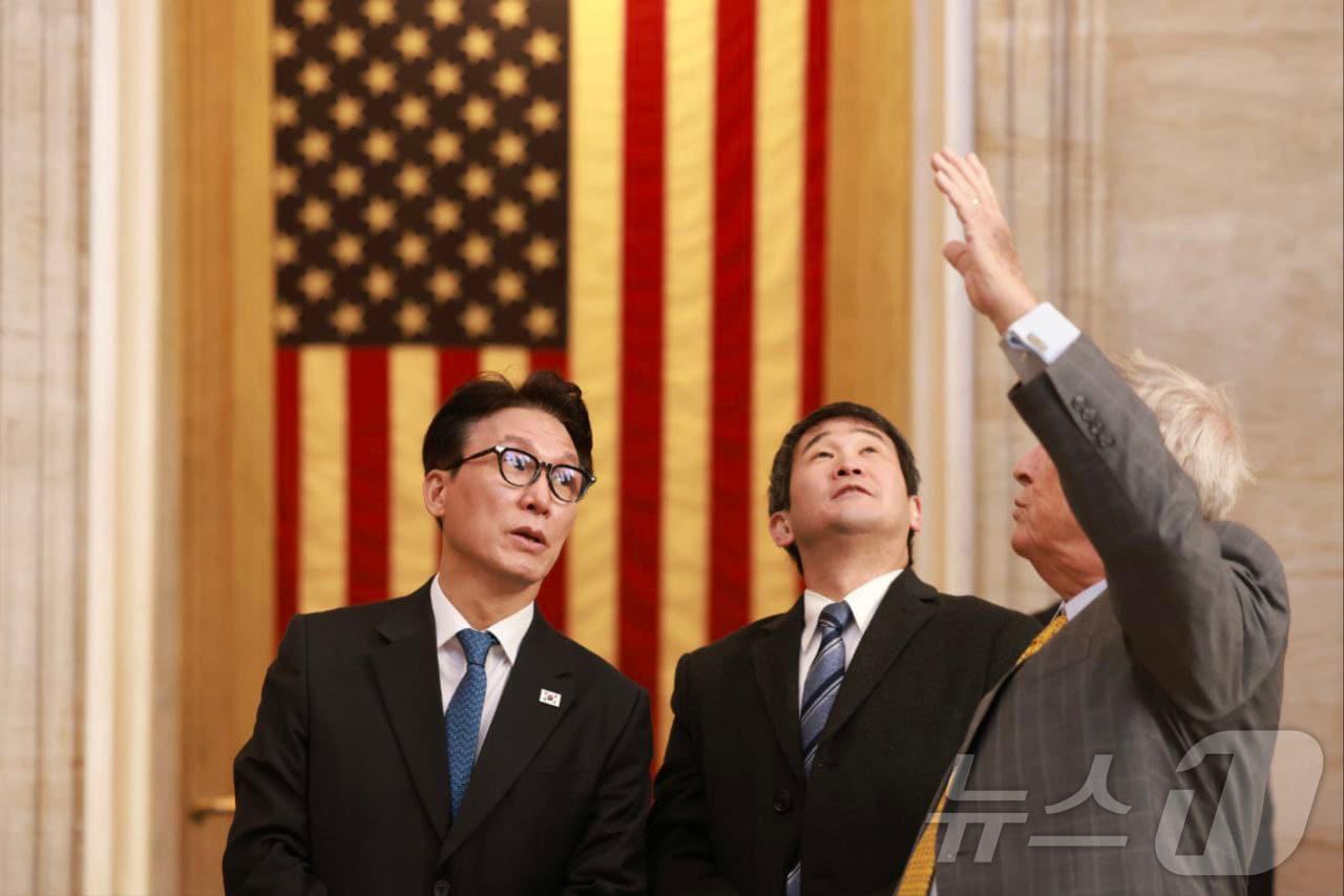 Prime Minister Kim Min-seok is touring the facilities at a luncheon meeting hosted by key figures of the U.S. House of Representatives at the U.S. Capitol on January 22 (Provided by the Prime Minister's Office) 2026.1.23 / News1
