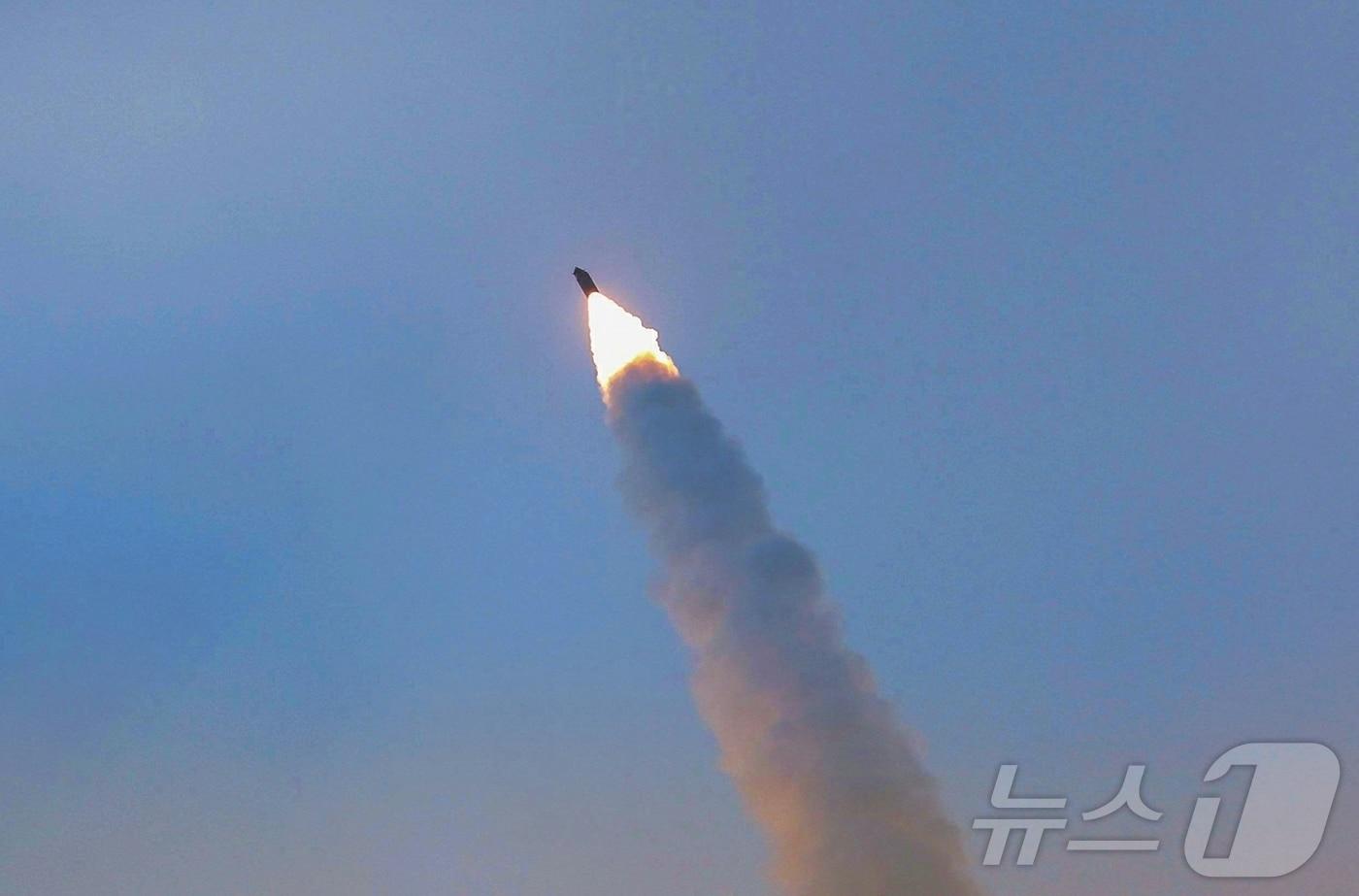 North Korea announced on Monday that it had conducted a hypersonic missile launch drill the previous day, under the observation of Kim Jong Un, General Secretary of the Workers' Party / Rodong Sinmun