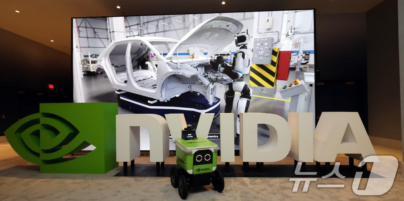 A server delivery robot is displayed at the NVIDIA exhibition booth at CES 2026 in Las Vegas on Jan. 8, 2026. / Courtesy of News1