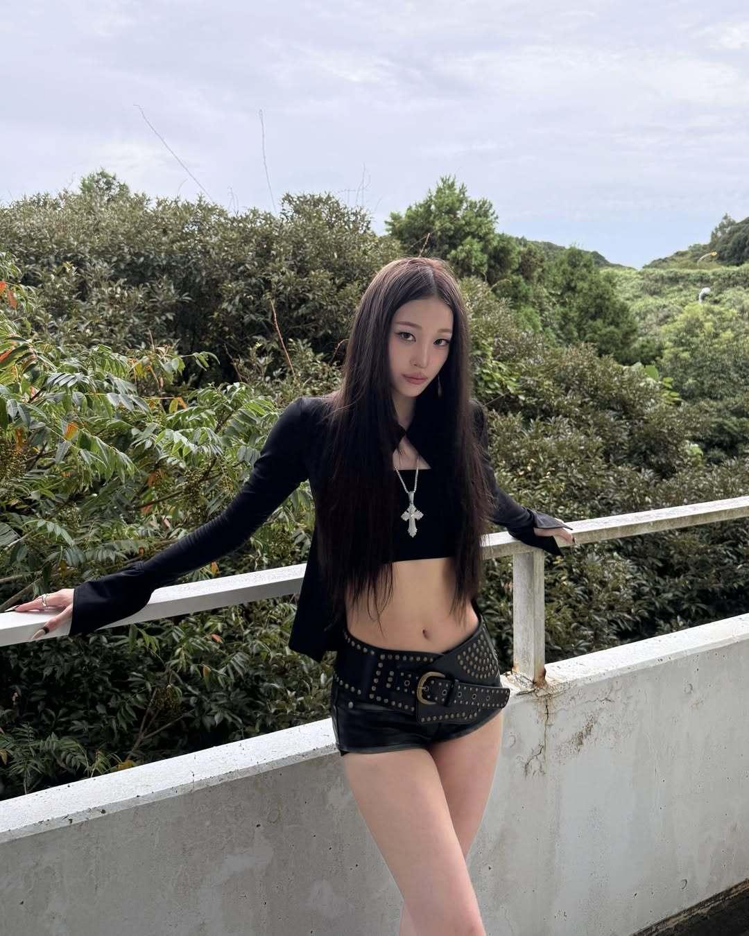 / Annie Instagram capture