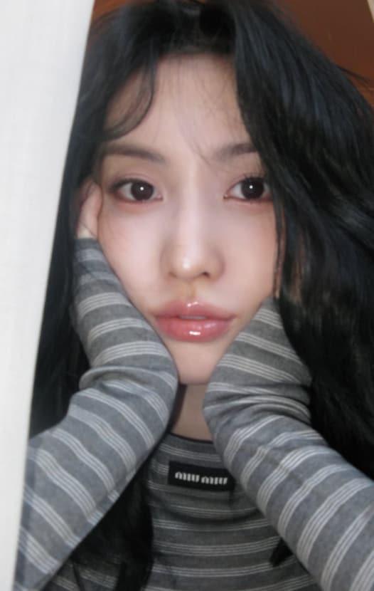 / Momo's SNS account