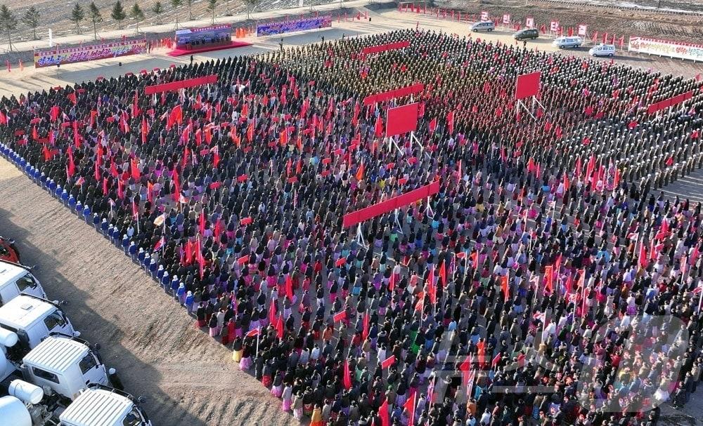 The Rodong Sinmun, the official newspaper of North Korea's Workers' Party, reported on Tuesday that groundbreaking ceremonies were held the previous day in Hwapyong County, Pyeonggang County, Myeonggan County, and Samsu County to simultaneously establish light industry factories, hospitals, and comprehensive service centers, and in Riwon County to construct a modern marine aquaculture facility. Party Secretaries Ri Il-hwan, Ri Hi-yong, and Choe Dong-myong, along with Kim Hyong-sik, a department director of the Party Central Committee, attended the ceremonies / Rodong Sinmun