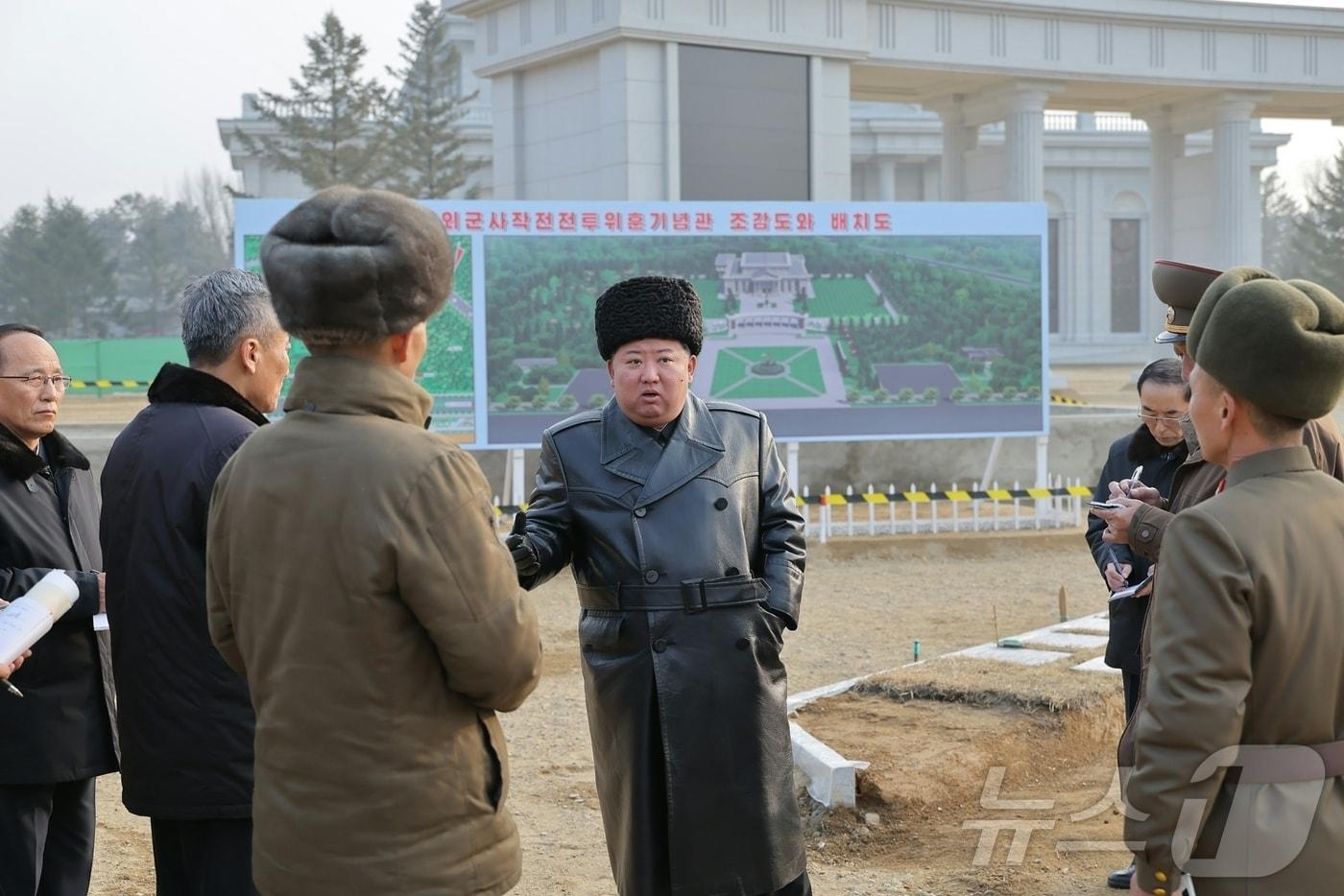 The Rodong Sinmun, the official newspaper of North Korea's Workers' Party, reported on February 14 that Comrade Kim Jong Un guided the construction project for the Overseas Military Operations Combat Merit Memorial Hall on site on February 13. Accompanying him at the site were Ju Chang-il, a department director of the Party Central Committee, and commanders of military units mobilized for the construction / Rodong Sinmun
