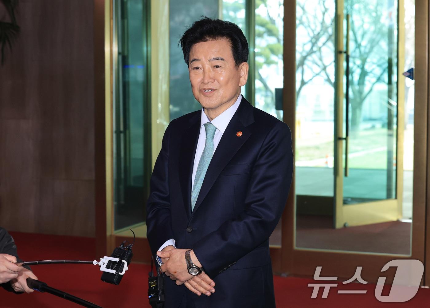 Unification Minister Chung Dong-young / News1