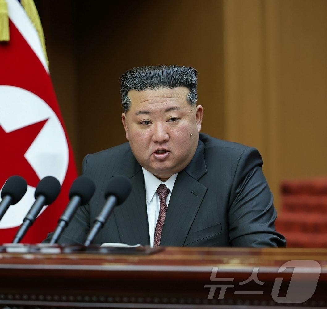 The Rodong Sinmun, the official newspaper of North Korea’s Workers’ Party, reported on Tuesday that Party General Secretary Kim Jong Un delivered a policy address on Monday during the second day of the first session of the 15th Supreme People’s Assembly / Rodong Sinmun