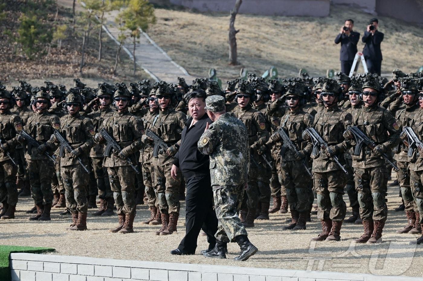 On March 29, Rodong Sinmun, the official newspaper of North Korea’s Workers’ Party, reported that Comrade Kim Jong Un visited a special operations training base directly under the Operations Bureau of the General Staff of the Korean People’s Army / Rodong Sinmun