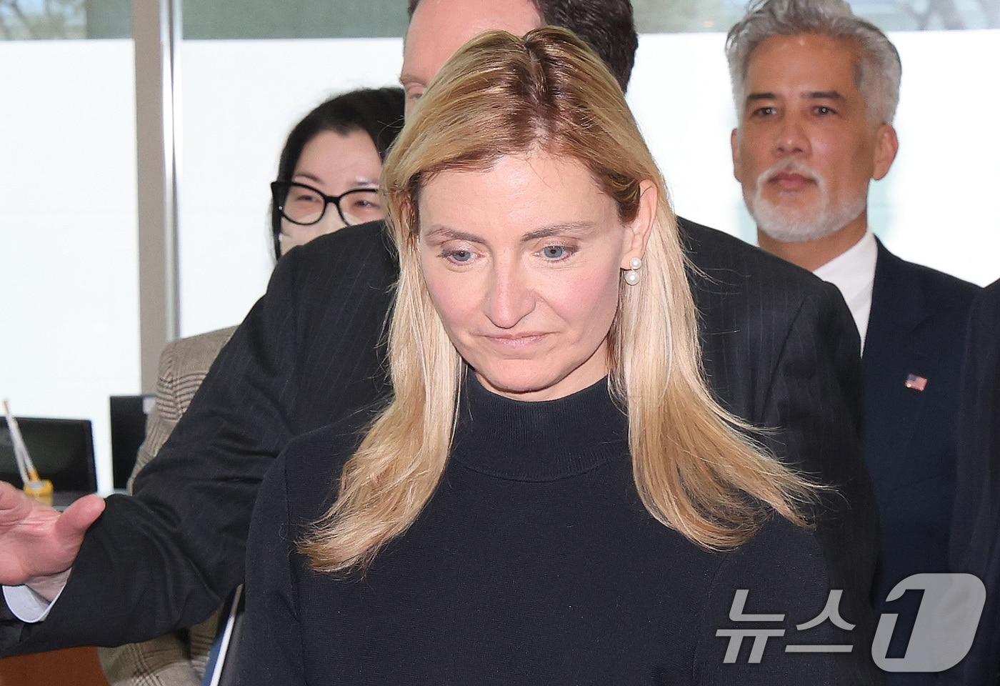 Sarah Rogers, the U.S. Under Secretary of State for Public Diplomacy, is seen entering the Ministry of Foreign Affairs building in Jongno-gu, Seoul, on Wednesday 2026.4.1 / News1