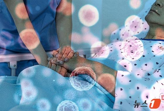 A study has found that elderly patients aged 70 and older with stage 3 lung cancer can complete standard treatment. Experts suggest avoiding hesitation or отказ from treatment. / Courtesy of News1