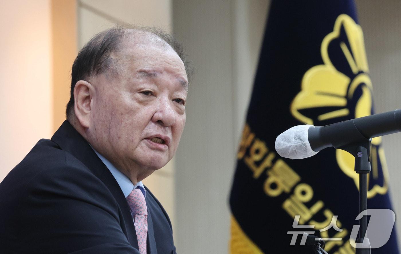 Kang Chang-il, senior vice chair of the National Unification Advisory Council, delivers his inaugural speech at a ceremony held in Jung District, Seoul, on April 17, 2026. / Courtesy of News1