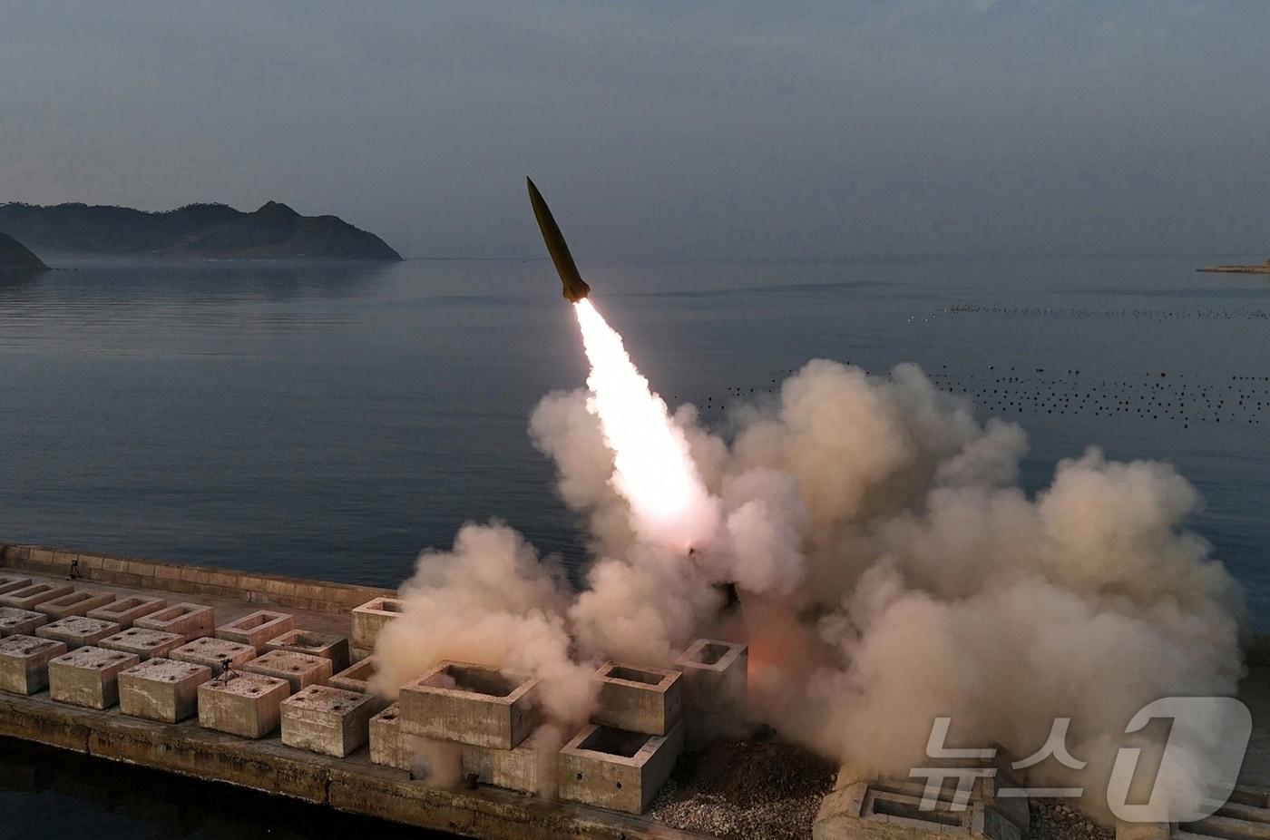 On Monday, Rodong Sinmun, the official newspaper of North Korea’s Workers’ Party, reported that the Missile Bureau of the Democratic People’s Republic of Korea conducted a test launch on April 19 to evaluate the warhead’s destructive power of an improved ground-to-ground tactical ballistic missile/ Rodong Sinmun