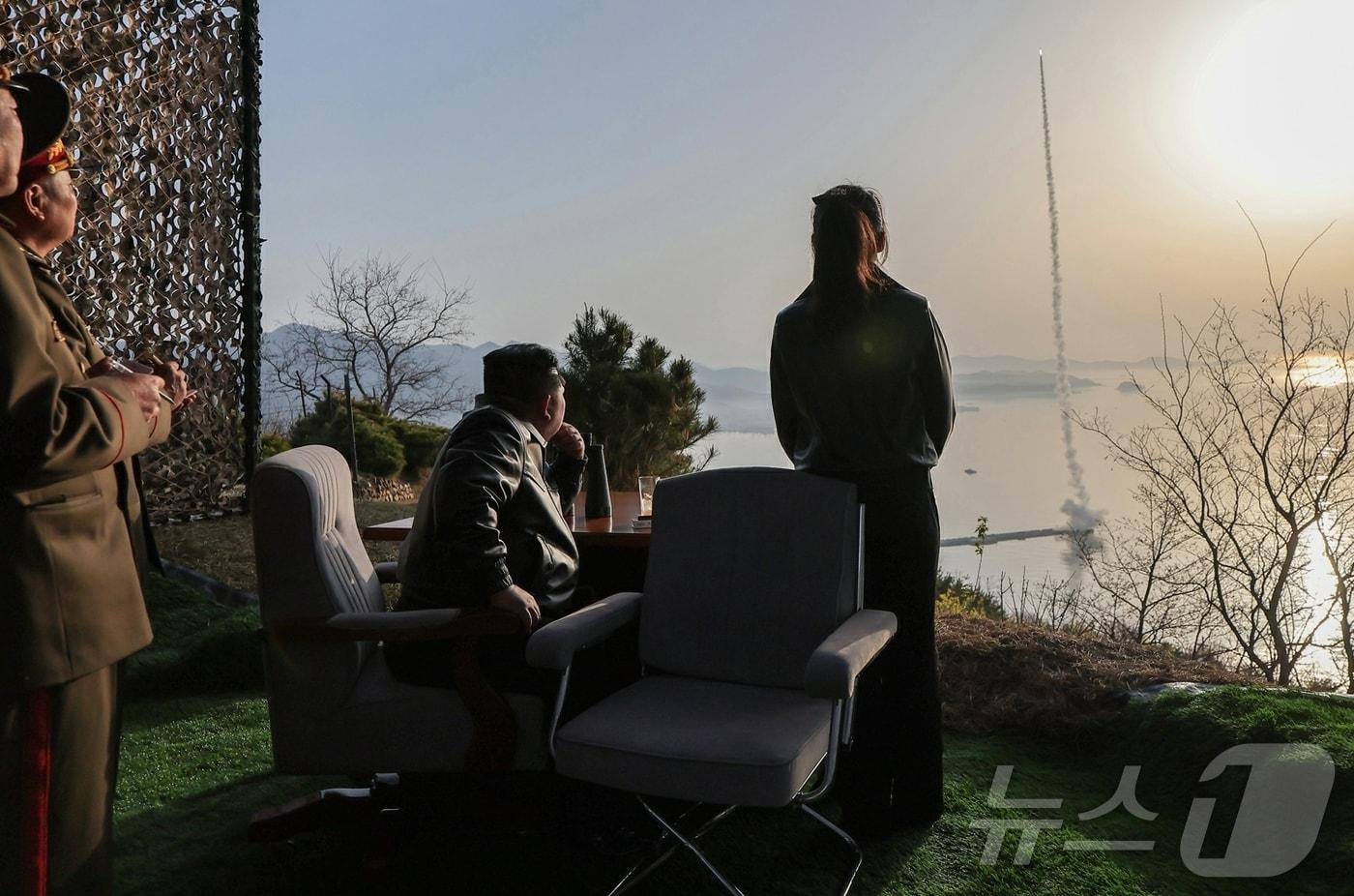 On Monday, Rodong Sinmun, the official newspaper of North Korea’s Workers’ Party, reported that the Missile Bureau of the Democratic People’s Republic of Korea conducted a test launch on April 19 to evaluate the warhead’s destructive power of an improved ground-to-ground tactical ballistic missile / Rodong Sinmun