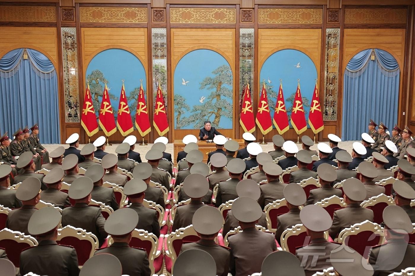 North Korean leader Kim Jong Un convened a meeting of brigade and division commanders across the military on May 17 and said the “historic mission” of building the North Korean military into the world’s strongest force rests with those commanders, according to the ruling party newspaper Rodong Sinmun on May 18. [For use only in the Republic of Korea. Redistribution prohibited.] / Courtesy of News1