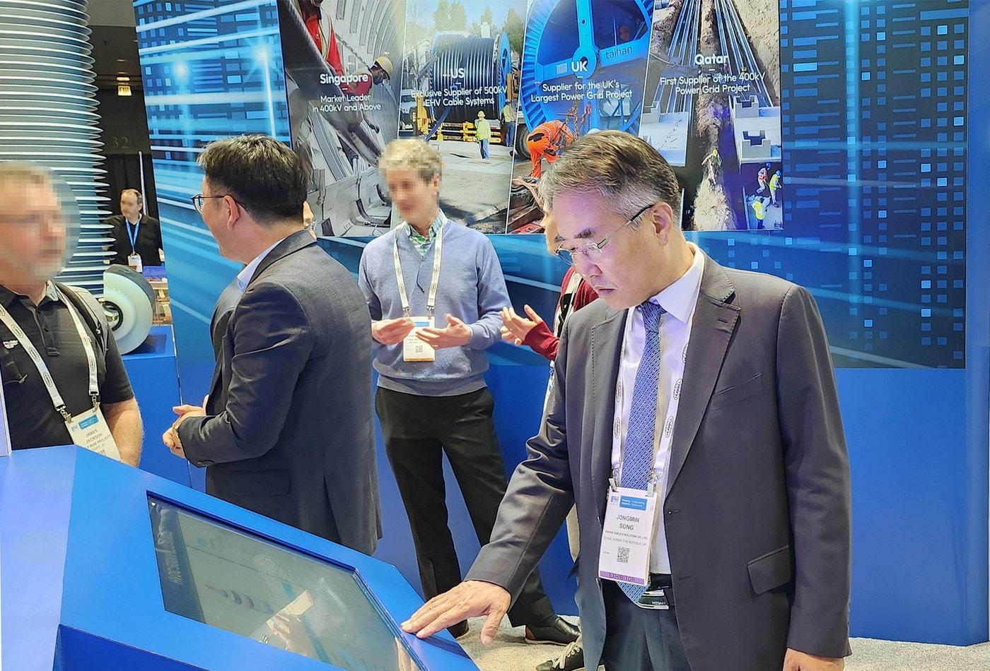 Song Jong-min, Vice Chairman of Taihan Cable & Solution, is touring the exhibition hall at the 2026 IEEE PES T&D conference in Chicago, U.S. / Provided by Taihan Cable & Solution