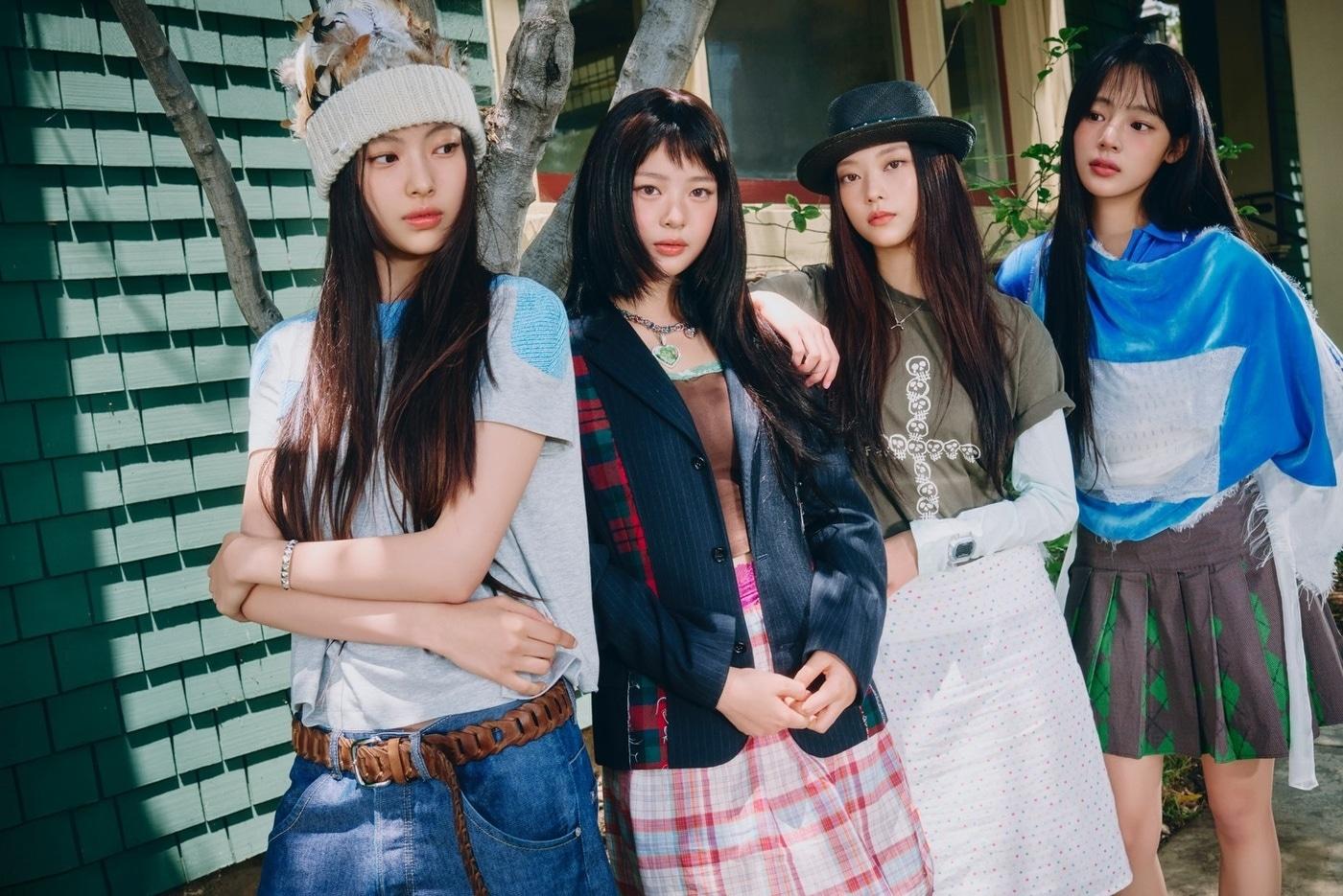 / NewJeans Official SNS