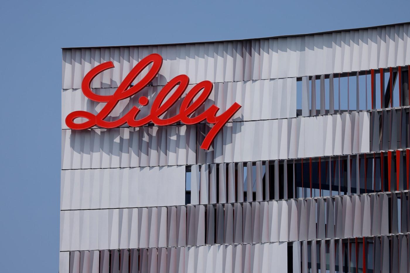 eli lilly retatrutide Lilly, with new data, to seek FDA approval of obesity drug Eli Lilly's Retatrutide Delivers Bariatric-Style