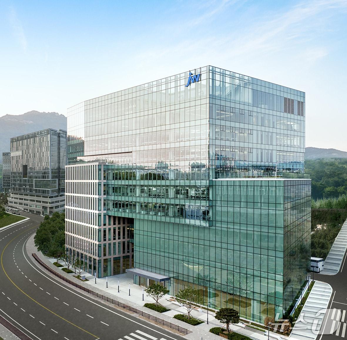 Courtesy of JW Choongwae Pharmaceutical