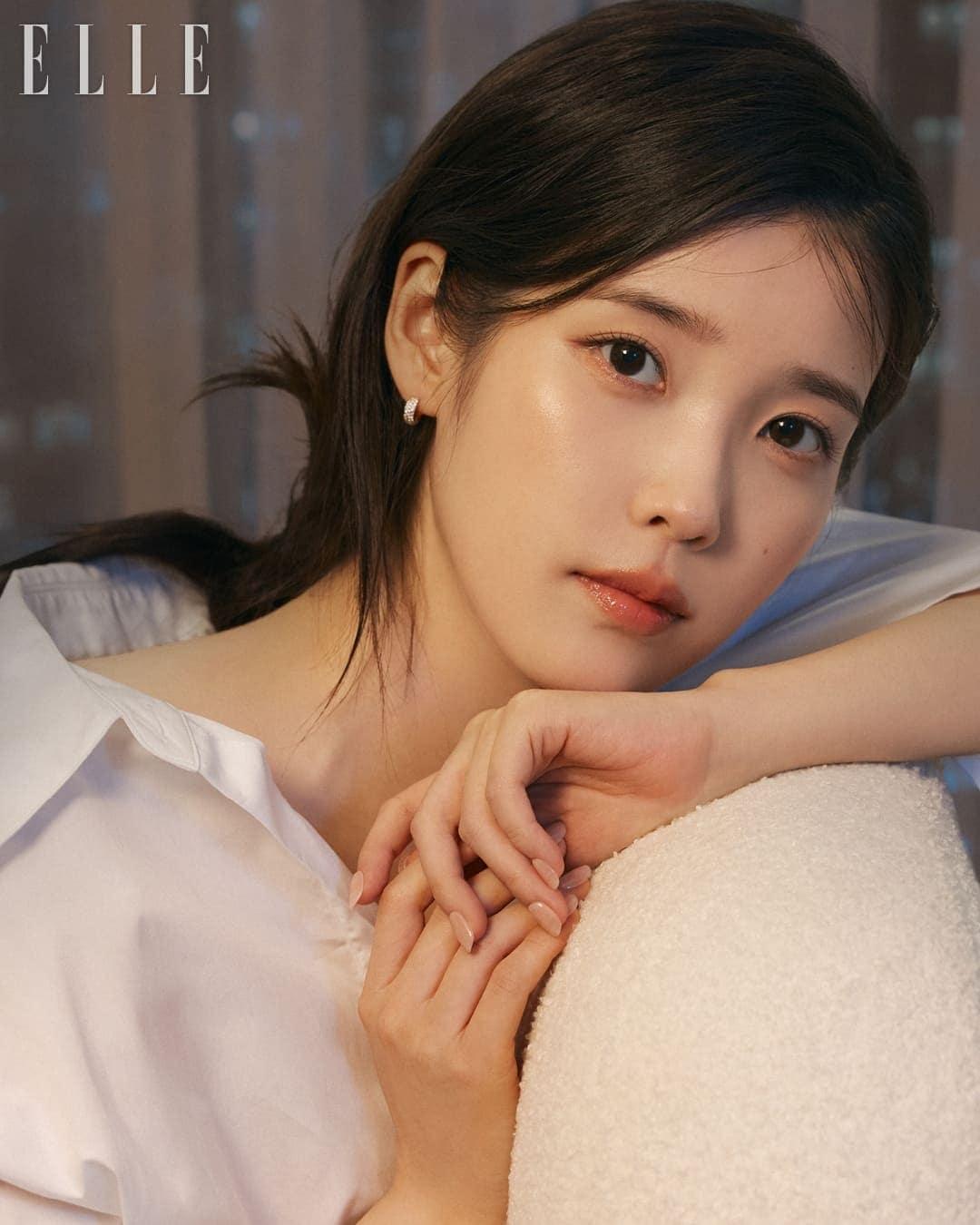 / ELLE