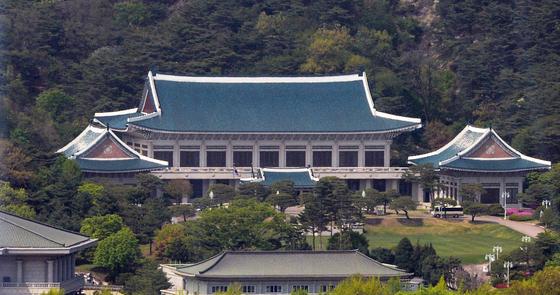 Will South Korea Send Warships to the Strait of Hormuz? A Closer Look at Trump's Proposal