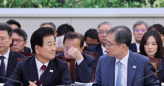 Diplomacy and Unification Ministries Again at Odds Over 'North Korea Policy Consultation'... Unexpected Internal ROK Conflict