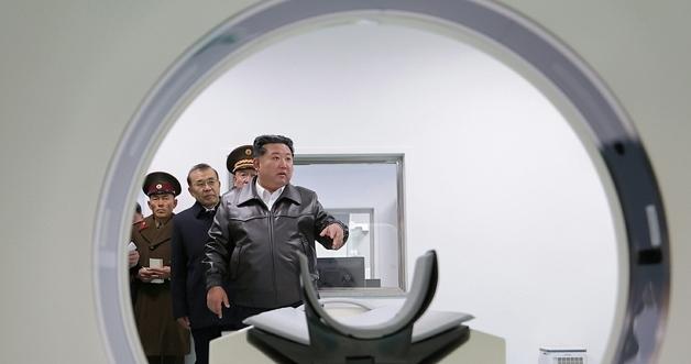 North Korea's Kim Jong Un purchased 3 billion won worth of Chinese medical equipment ahead of the completion of the Kangdong County Hospital