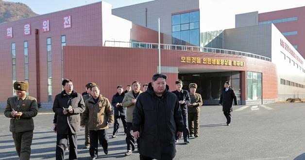 Kim Jong Un Tours Local Factories, Including Sinyang, Pukchang, and Unsan, Vowing a "Revolution in Local Industry"