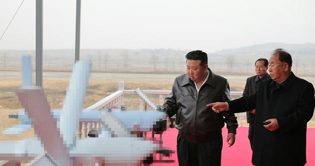 Kim Jong Un Inspects Development of North Korean Reconnaissance and Suicide Drones