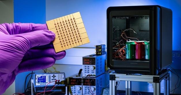 Samsung Electronics, Johns Hopkins Win R&D 100 Award for Next-Gen Cooling Tech